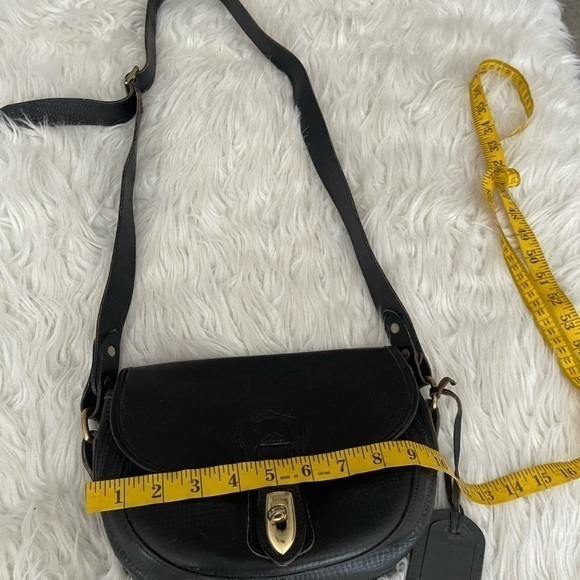 RARE 1980s Dooney & bourke leather saddle bag with RiRi zipper - Picture 8 of 11